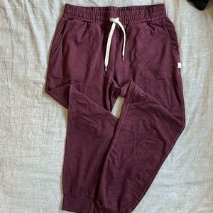 Vuori Women’s Performance Jogger, Size Small. Mahogany Heather.